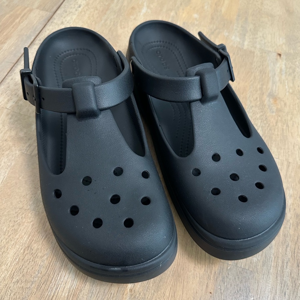 Mary Jane Crocs Clogs | 90’s style Black